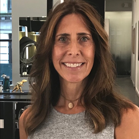 Meet your Posher, Shari - Picture 1 of 1